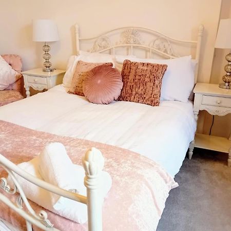 Alnwick Town Centre Apartment Exterior photo